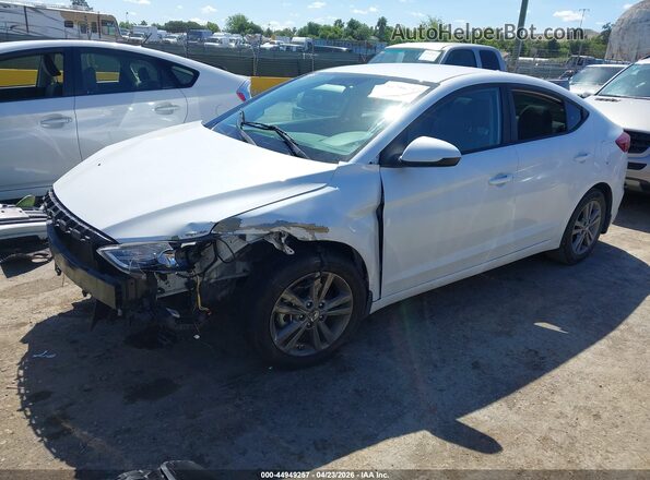 5NPD84LF3HH211628 2017 HYUNDAI ELANTRA Белый Передняя левая четверть