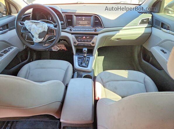 5NPD84LF3JH303473 2018 HYUNDAI ELANTRA Черный Вид панели приборов
