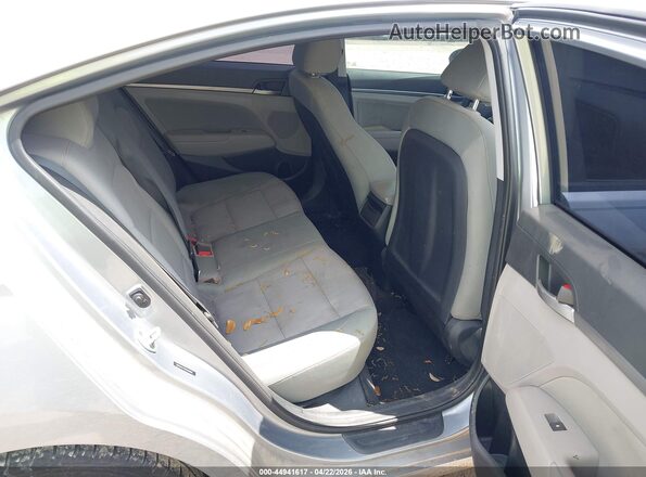 5NPD84LF5HH048965 2017 HYUNDAI ELANTRA Silver VIN կոդի պիտակի տեսք