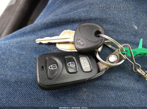 5NPD84LF5HH048965 2017 HYUNDAI ELANTRA Silver Առջևի վահանակի տեսք