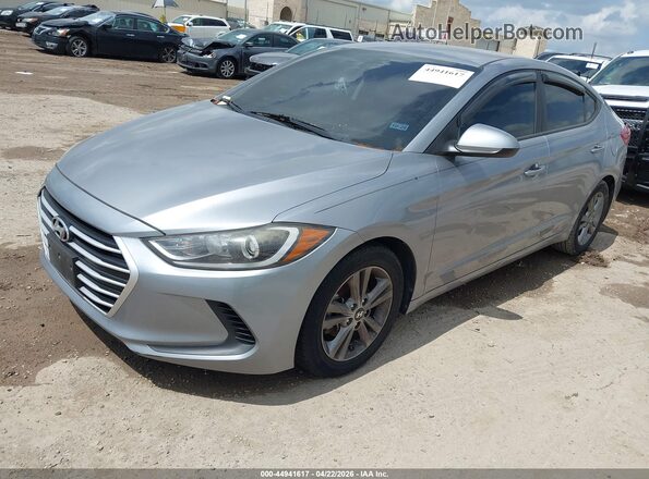 5NPD84LF5HH048965 2017 HYUNDAI ELANTRA Silver Առջևի ձախ երեք քառորդ տեսարան