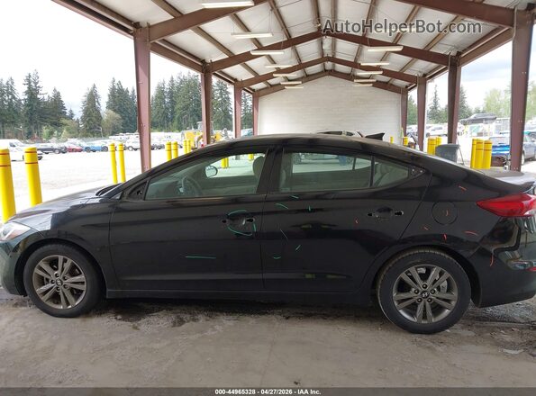 5NPD84LF5HH181645 2017 HYUNDAI ELANTRA Черный 