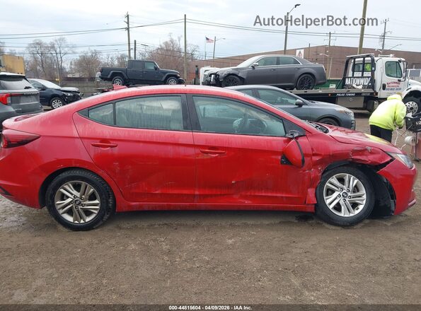 5NPD84LF6LH506165 2020 HYUNDAI ELANTRA Red Widok wnętrza z tyłu