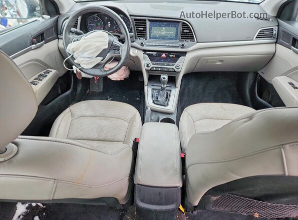 5NPD84LF8HH007147 2017 HYUNDAI ELANTRA Black Vista del salpicadero