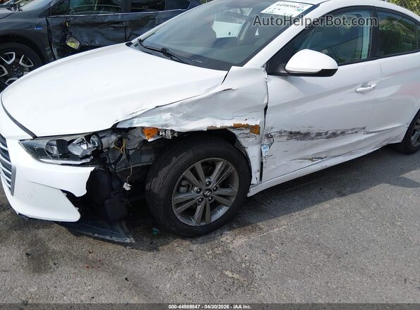 5NPD84LF8HH084343 2017 HYUNDAI ELANTRA Белый Вид спереди