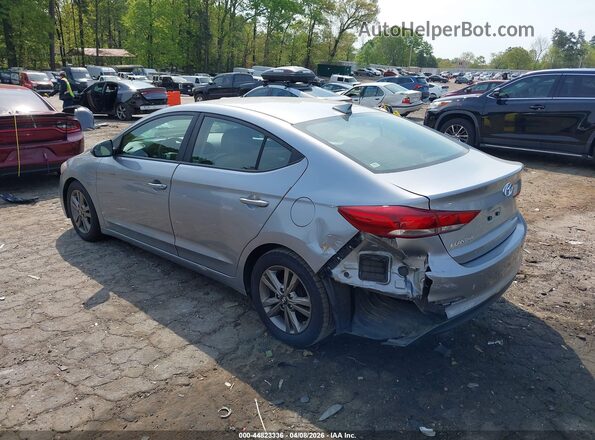 5NPD84LFXHH001883 2017 HYUNDAI ELANTRA Серебряный Вид спереди
