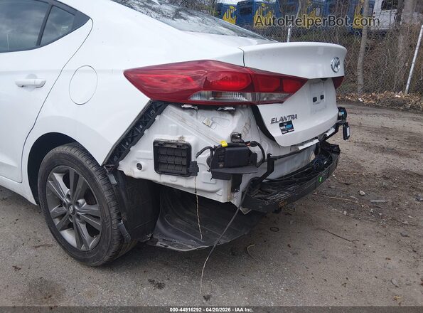 5NPD84LFXHH014472 2017 HYUNDAI ELANTRA Белый 