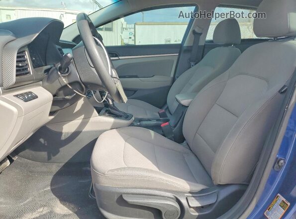 5NPD84LFXLH562898 2020 HYUNDAI ELANTRA Синий Вид салона спереди