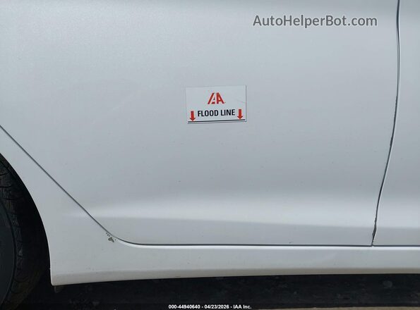 5NPDH4AE0GH712405 2016 HYUNDAI ELANTRA White Widok z przodu