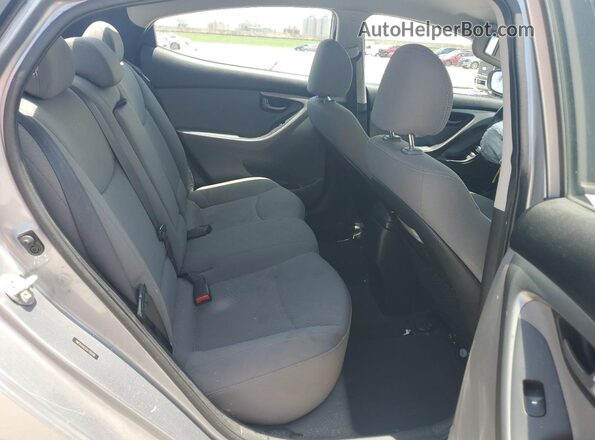 5NPDH4AEXGH766486 2016 HYUNDAI ELANTRA Silver Vista de los asientos traseros