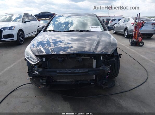 5NPE24AF9JH703675 2018 HYUNDAI SONATA Черный Вид задней части салона