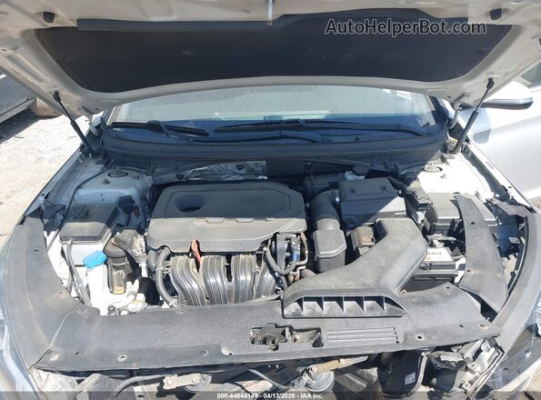 5NPE34AF0JH686763 2018 HYUNDAI SONATA Серебряный Вид сзади