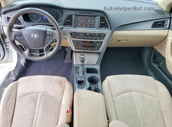 5NPE34AF2HH498529 2017 HYUNDAI SONATA Белый Вид панели приборов
