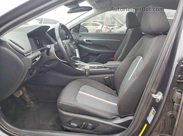 5NPEF4JA0LH043117 2020 HYUNDAI SONATA Угольный Вид салона спереди