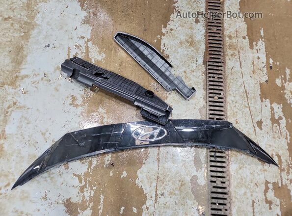 5NPLM4AG4NH070535 2022 HYUNDAI ELANTRA Черный Вид подкапотного пространства