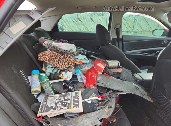5NPLN4AG2MH040820 2021 HYUNDAI ELANTRA Red Vista de los asientos traseros