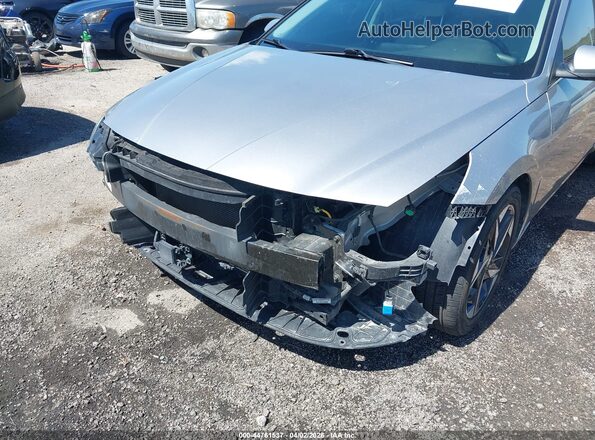 5NPLP4AG2MH027964 2021 HYUNDAI ELANTRA Серебряный Вид спереди