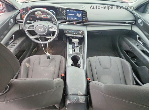 5NPLS4AG4NH081444 2022 HYUNDAI ELANTRA Red Widok deski rozdzielczej