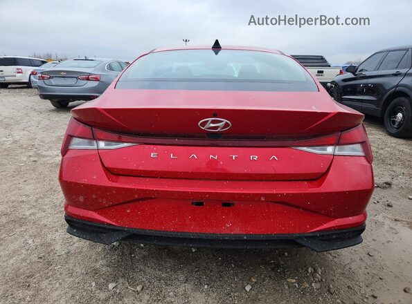 5NPLS4AG4NH081444 2022 HYUNDAI ELANTRA Red Widok z tyłu