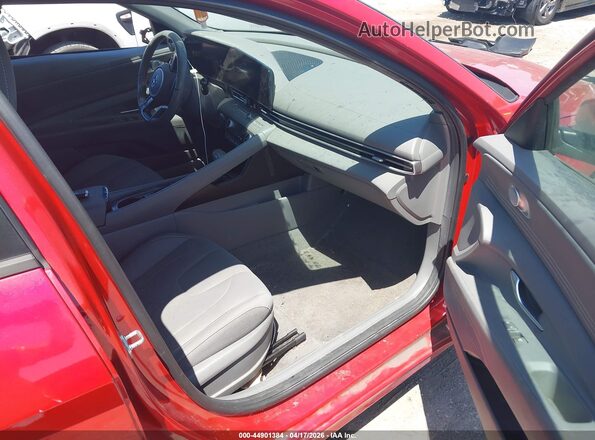 5NPLS4AG7PH099486 2023 HYUNDAI ELANTRA Red Widok wnętrza z przodu