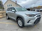 2025 Toyota Grand Highlander Xle Серебряный vin: 5TDAAAA59SS025805