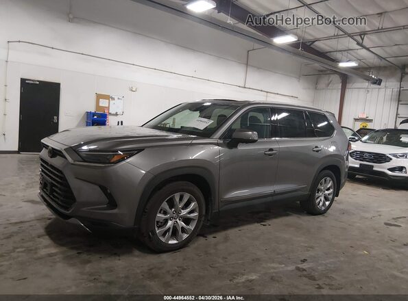 5TDACAB57TS072986 2026 TOYOTA LIMITED Gray Vista tres cuartos delantera izquierda