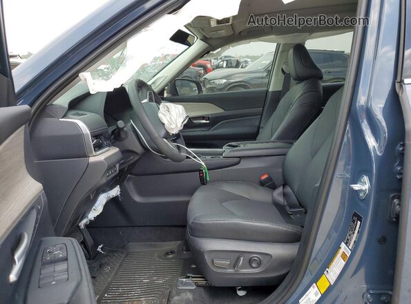 5TDACAB5XTS088616 2026 TOYOTA LIMITED Gray Vista interior delantera