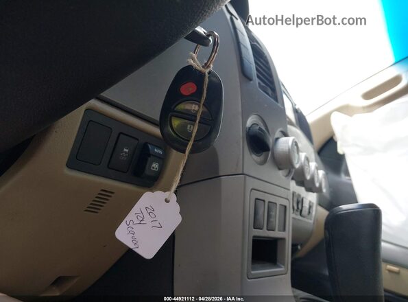5TDBY5G10HS147828 2017 TOYOTA SEQUOIA Черный Вид панели приборов