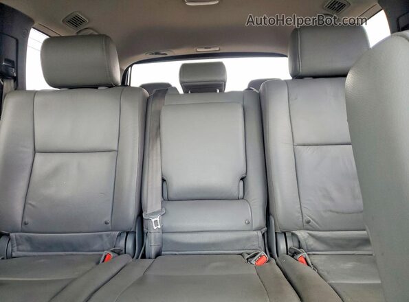 5TDBY5G13JS158117 2018 TOYOTA SEQUOIA Серый Вид задних сидений