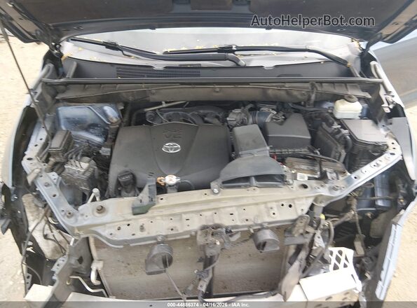 5TDBZRFH3JS907369 2018 TOYOTA LE Синий Вид сзади