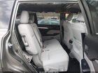 2018 Toyota Highlander Le Green vin: 5TDBZRFH9JS879867