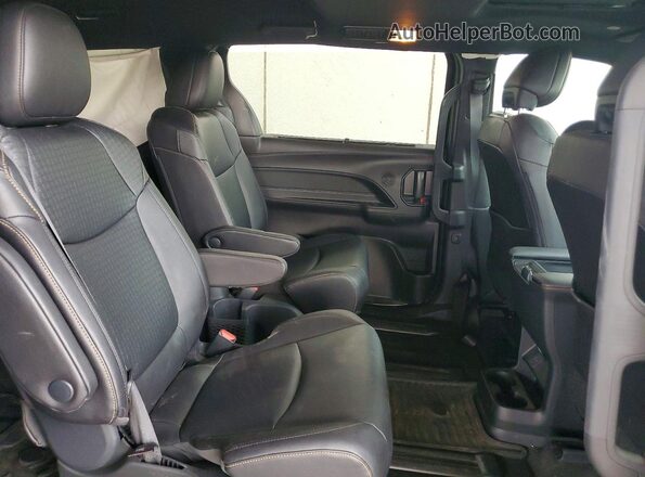 5TDCSKFC3SS175878 2025 TOYOTA SIENNA Черный Вид задней части салона