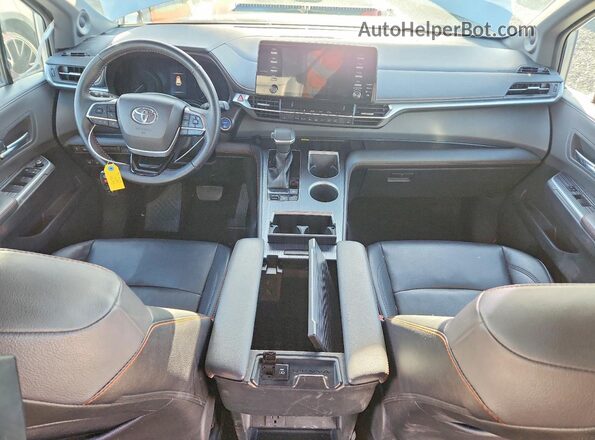 5TDDRKEC2MS005127 2021 TOYOTA SIENNA Silver Vista del salpicadero