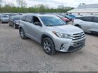 2018 Toyota Highlander Limited Platinum Silver vin: 5TDDZRFH0JS876865
