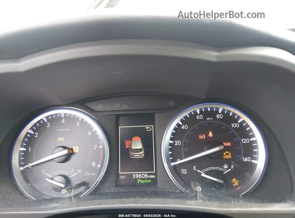 5TDDZRFH6JS900019 2018 TOYOTA LIMITED White Widok tylnych siedzeń