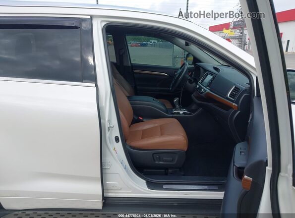 5TDDZRFH6JS900019 2018 TOYOTA LIMITED White Widok wnętrza z przodu