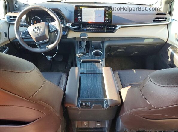 5TDESKFC0RS127192 2024 TOYOTA SIENNA Белый Вид панели приборов