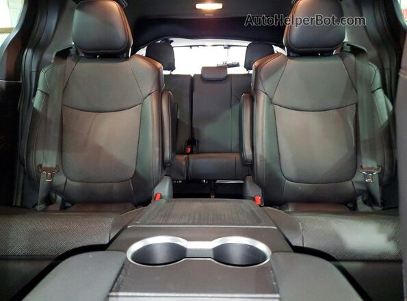 5TDESKFC8SS157465 2025 TOYOTA SIENNA Черный Вид задних сидений