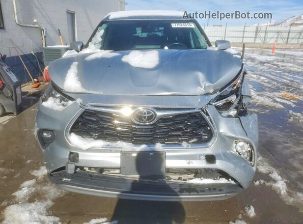 5TDFZRBH1MS151195 2021 TOYOTA HIGHLANDER Серебряный Вид спереди