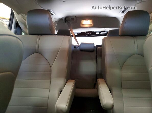 5TDGZRAH6LS019747 2020 TOYOTA LE Серебряный Вид задних сидений