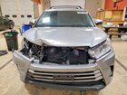 2017 Toyota Highlander Silver vin: 5TDJZRFH2HS418564