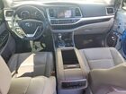 2018 Toyota Highlander Xle White vin: 5TDJZRFH2JS539181