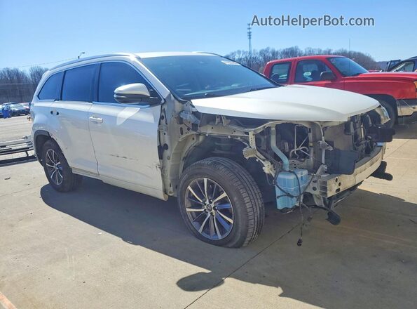 5TDJZRFH2JS539181 2018 TOYOTA LE White წინა მარჯვენა
