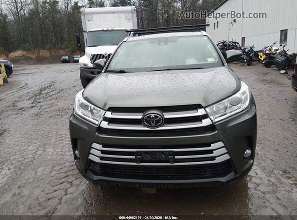 5TDJZRFH2JS871086 2018 TOYOTA LE Green ხელსაწყოთა პანელის ხედი