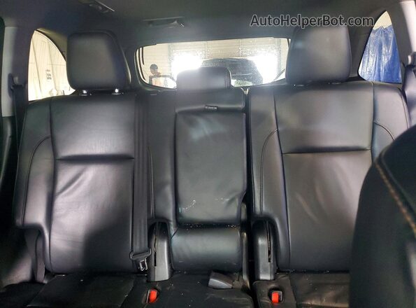 5TDJZRFH3JS539111 2018 TOYOTA LE Black უკანა სავარძლების ხედი