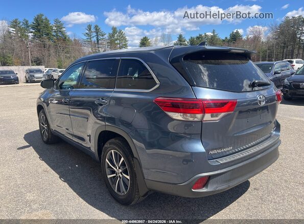 5TDJZRFH5JS862429 2018 TOYOTA LE Синий Задняя левая четверть