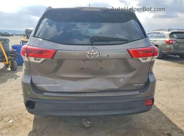 5TDJZRFHXJS559095 2018 TOYOTA HIGHLANDER Gray Вид ззаду