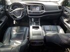 2018 Toyota Highlander Se Gray vin: 5TDJZRFHXJS559095
