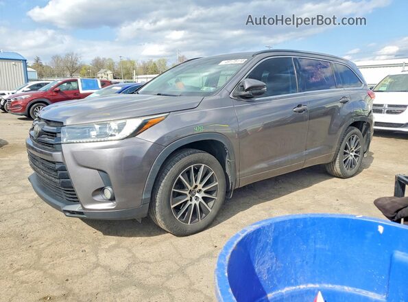 5TDJZRFHXJS559095 2018 TOYOTA HIGHLANDER Gray Передня ліва чверть