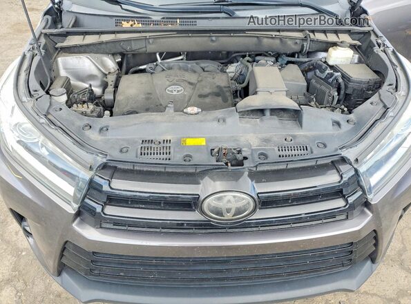 5TDJZRFHXJS559095 2018 TOYOTA HIGHLANDER Gray Вид підкапотного простору